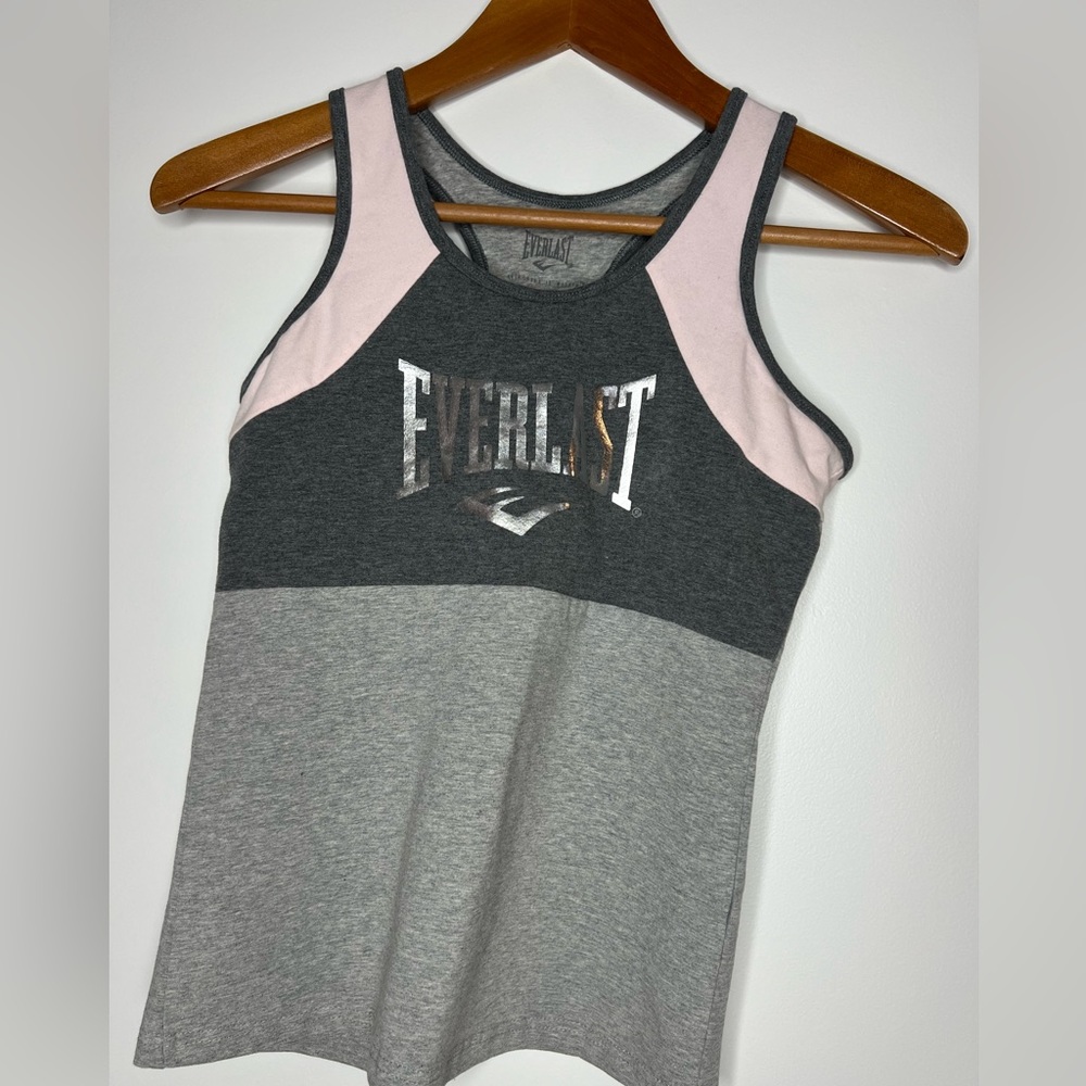 Everlast women work out tank size small